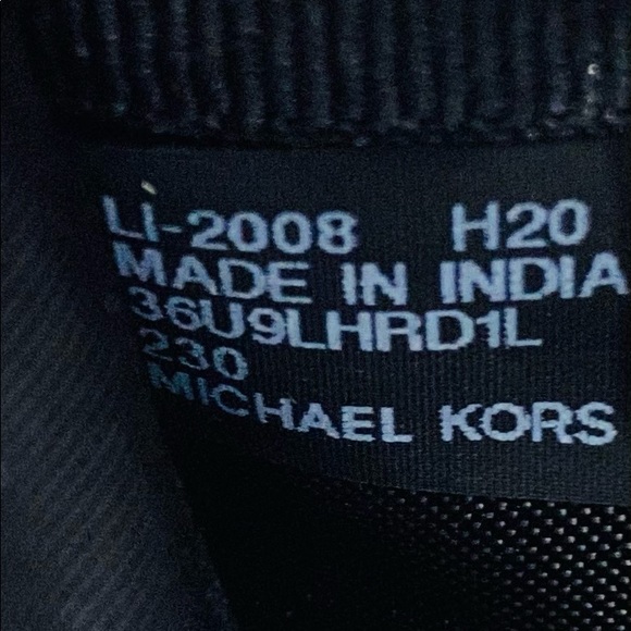 Michael Kors Men’s Harrison Tall Card Case - Picture 7 of 9